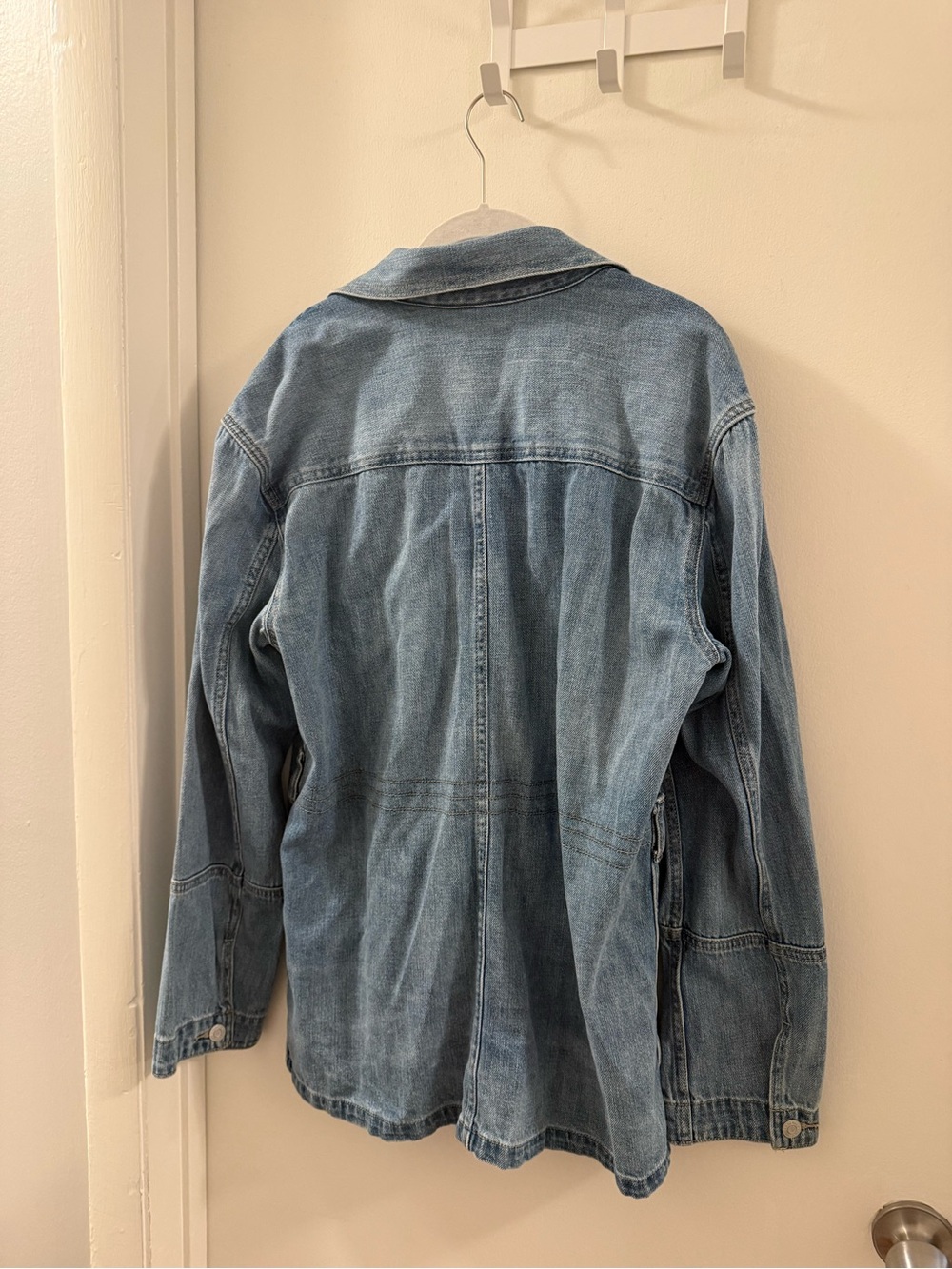 GAP Women's Light Blue Denim Jacket - Picture 3 of 3